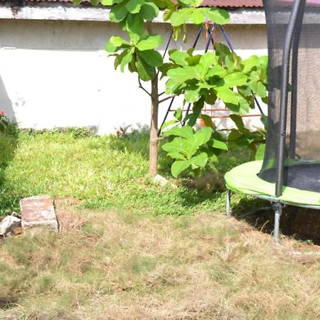 Fully Aircondition 3Bed Villa- A C- Wifi- Hotwater Φρίταουν Εξωτερικό φωτογραφία