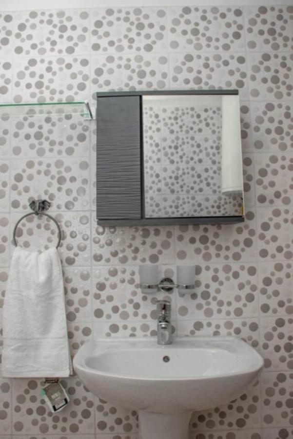 Fully Aircondition 3Bed Villa- A C- Wifi- Hotwater Φρίταουν Εξωτερικό φωτογραφία