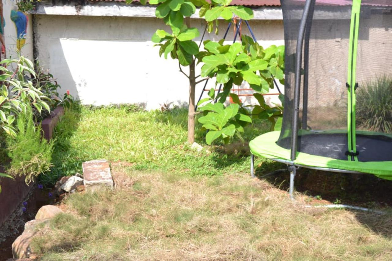 Fully Aircondition 3Bed Villa- A C- Wifi- Hotwater Φρίταουν Εξωτερικό φωτογραφία