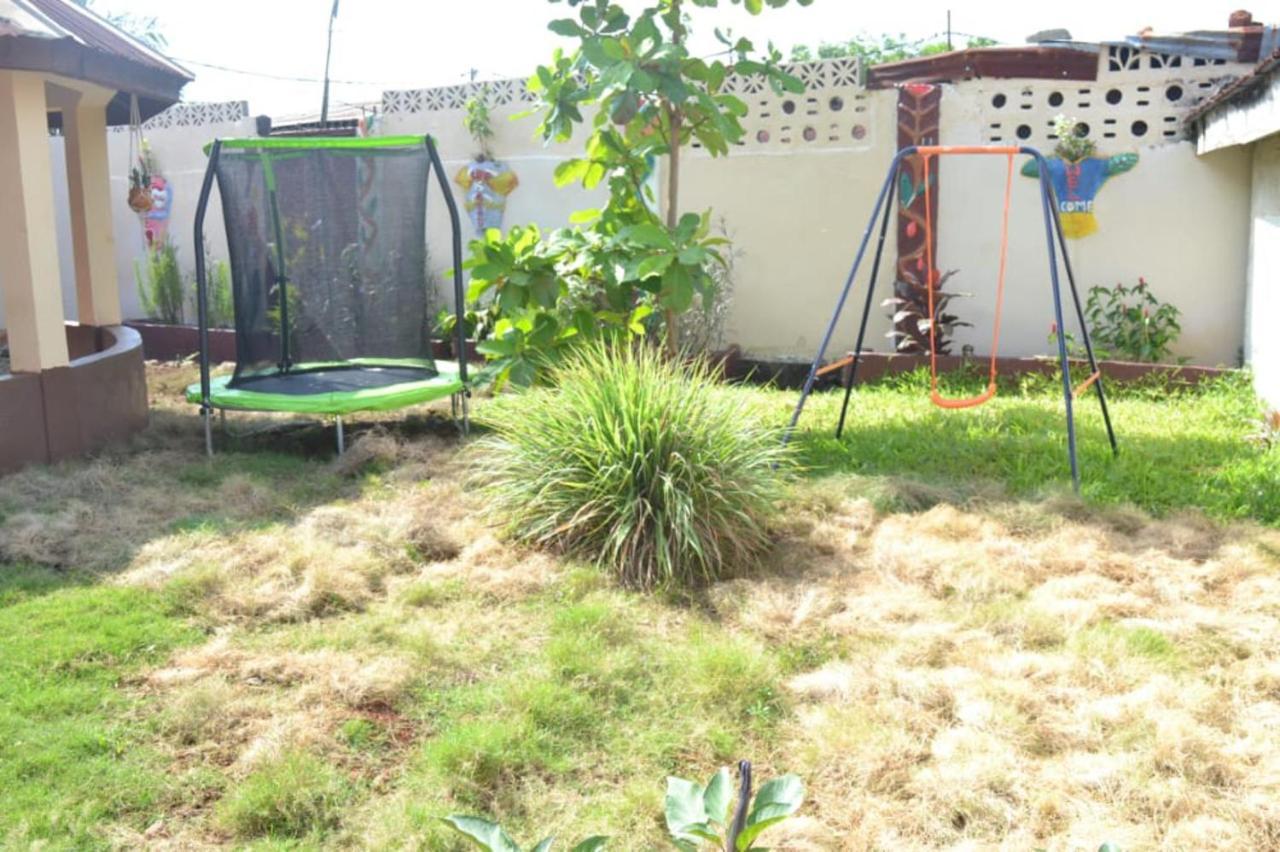 Fully Aircondition 3Bed Villa- A C- Wifi- Hotwater Φρίταουν Εξωτερικό φωτογραφία